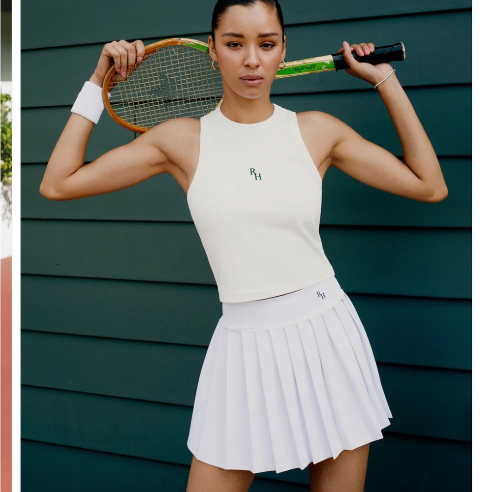 RECREATIONAL HABITS
Naomi Pleated Skirt In White